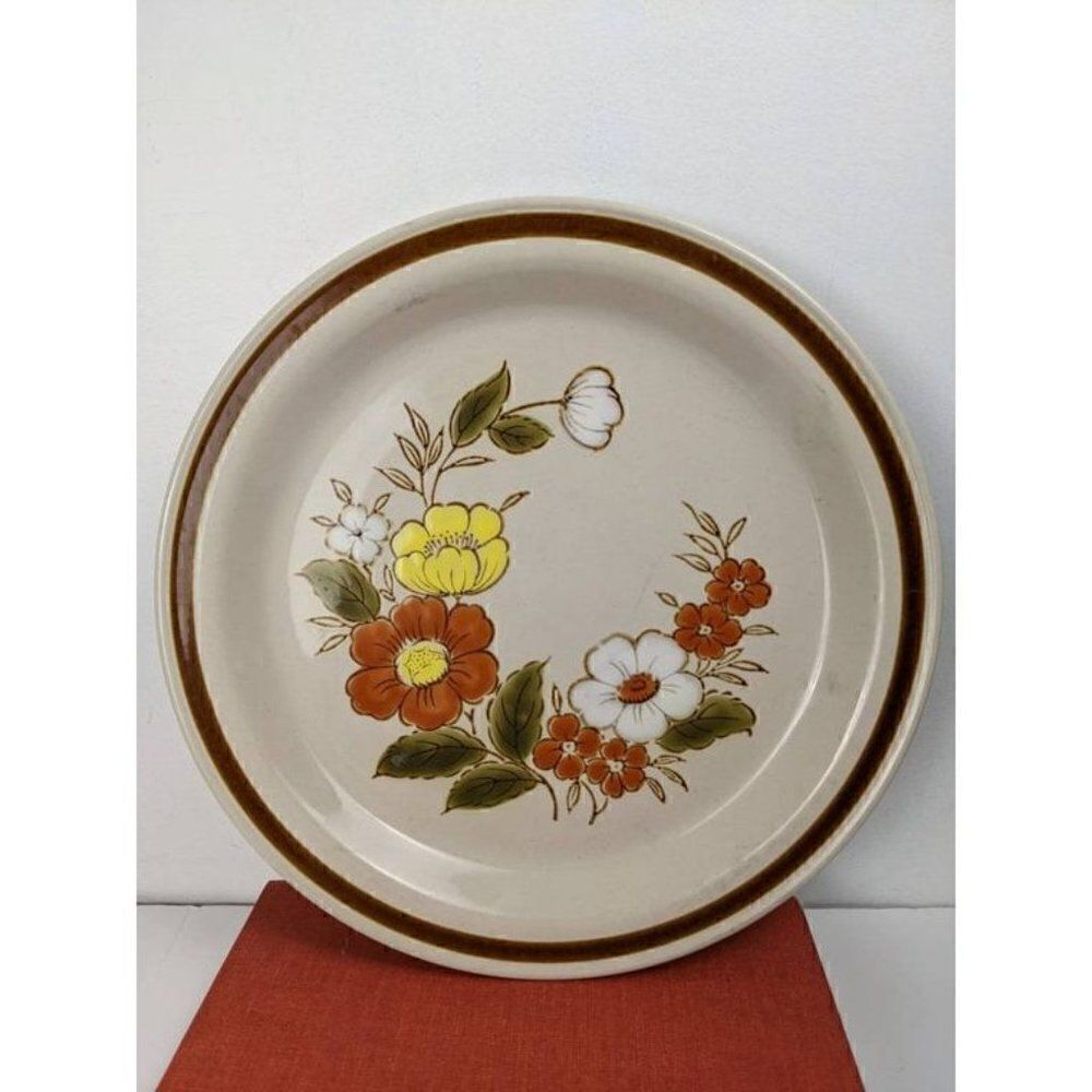 Mountain wood Collection Stoneware Trellis Blossom Chop plate serving platter